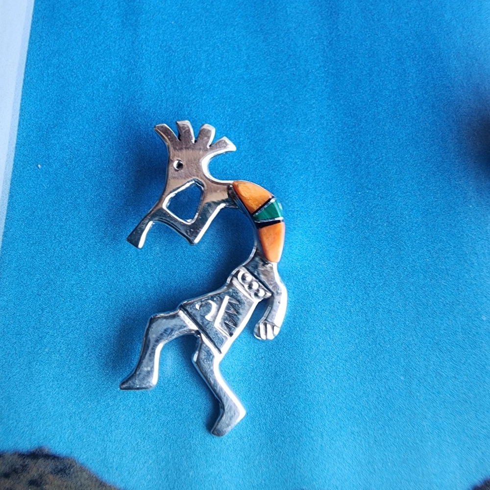 Silver Kokopelli Brooch with Apple Coral and Malachite Accents~ - Picture 6 of 8